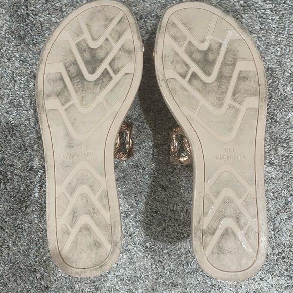 Vince Camuto Rose Gold size 9 sandals - Picture 4 of 7